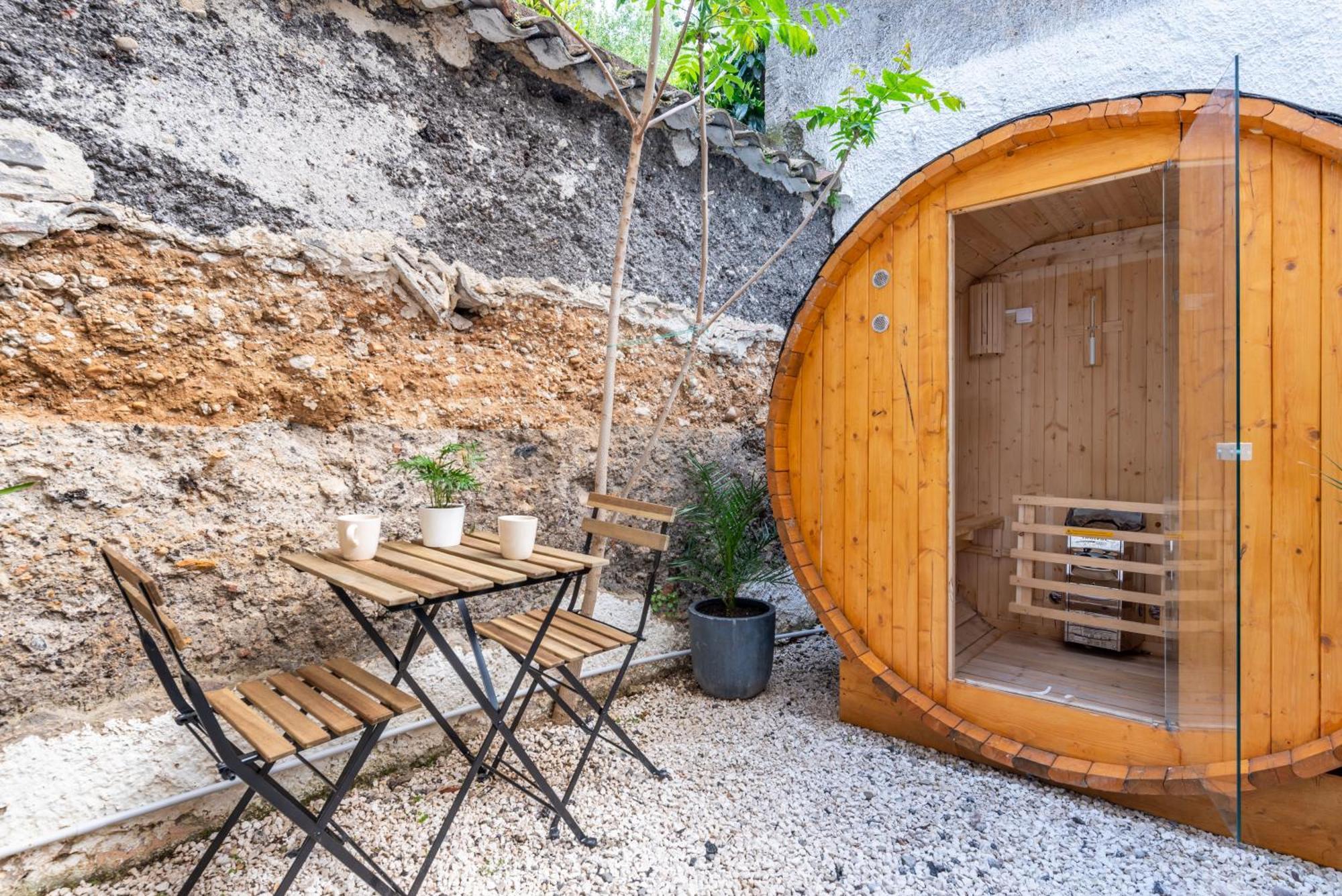 Le Cocon Traboule & Spa Лион Екстериор снимка